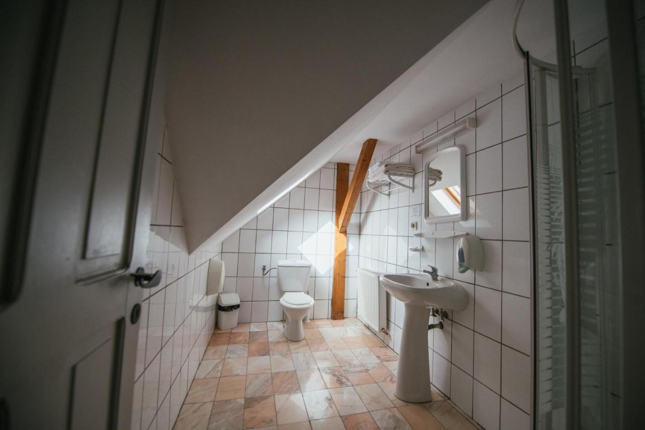 Voeroes Guest House Tirgu Secuiesc Luaran gambar