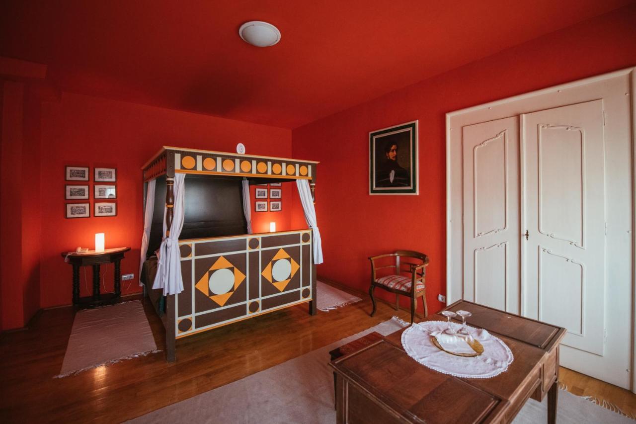 Voeroes Guest House Tirgu Secuiesc Luaran gambar